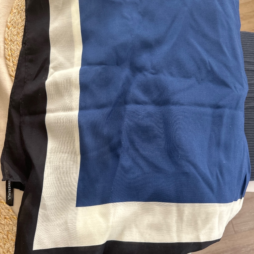 Summersalt scarf/wrap